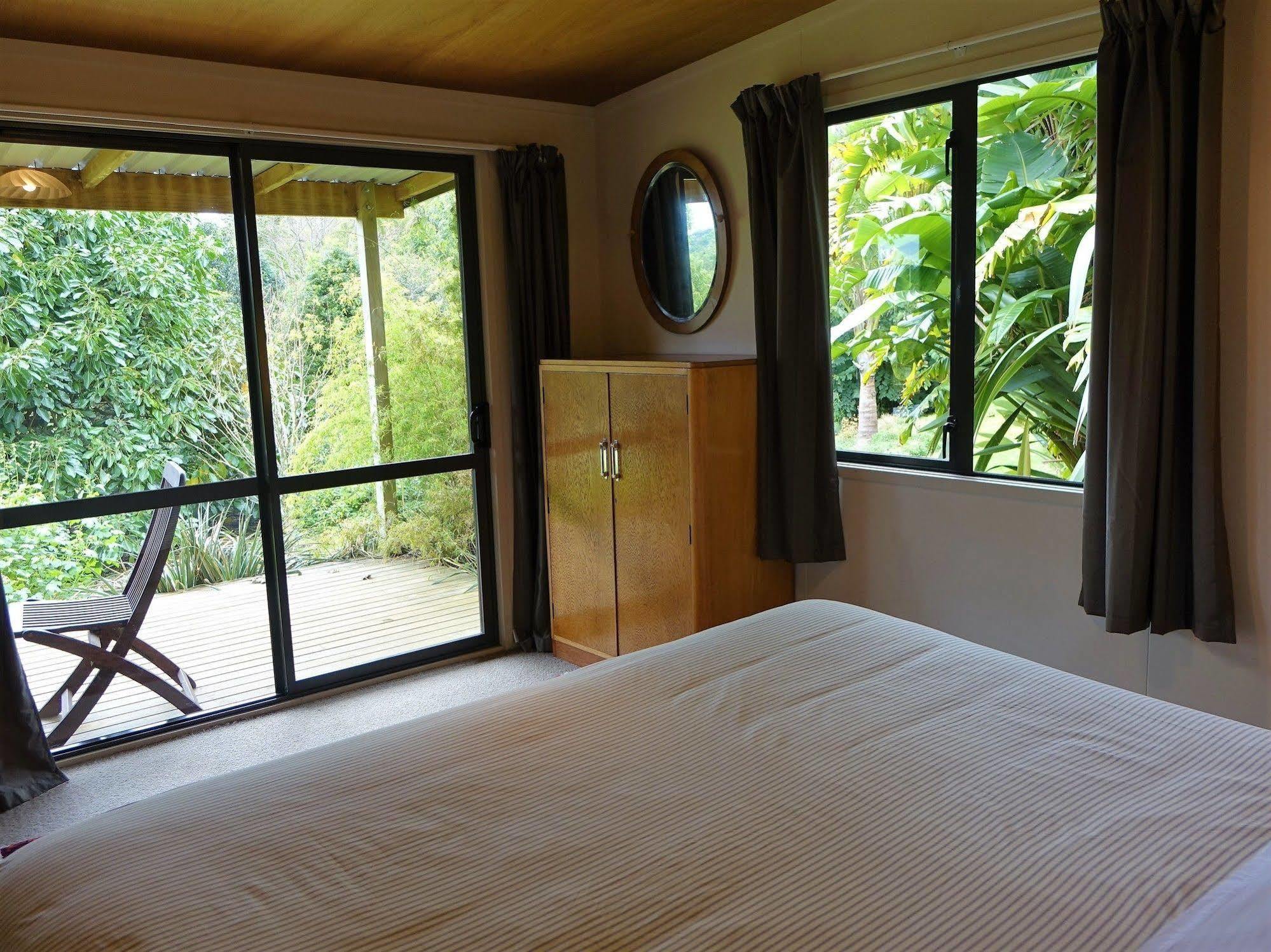 Wharepuke Subtropical Accommodation เคริเคริ ภายนอก รูปภาพ