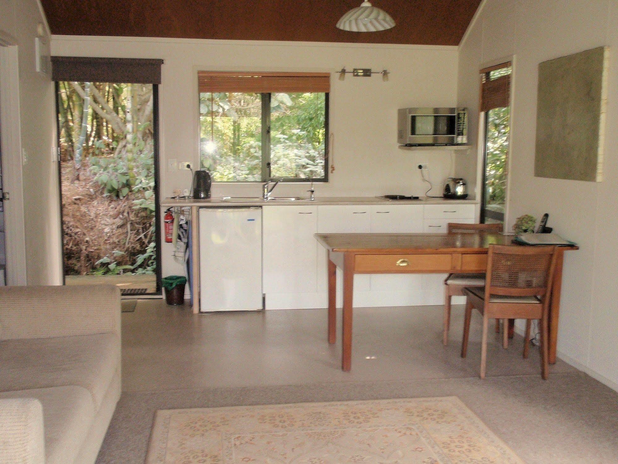 Wharepuke Subtropical Accommodation เคริเคริ ภายนอก รูปภาพ